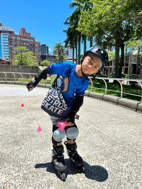 認真上課的孩子!